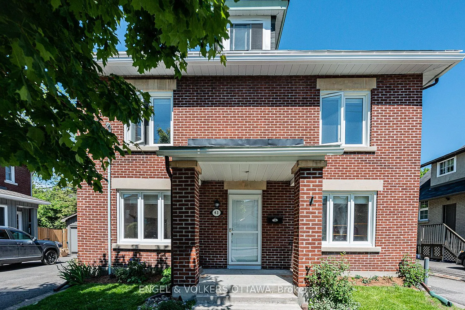 3 bed, $2,800 — Photo 1