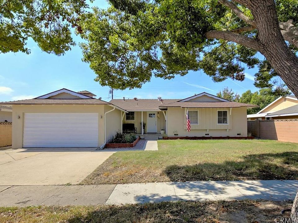 1st image of 305 S Loma Linda Dr