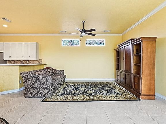 5th image of 10521 SW Westlawn Boulevard N