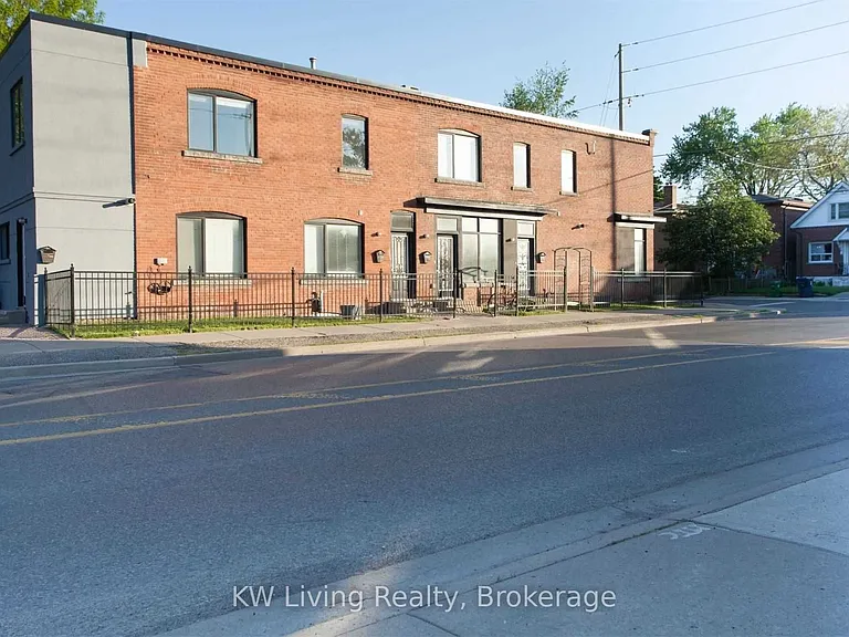 247 Chisholm Ave #3 — Photo 18