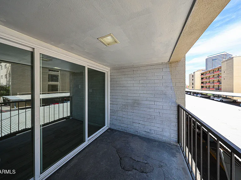 351 E Thomas Rd #D201 — Photo 7