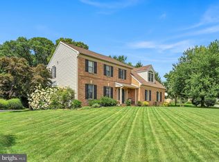 802 Stonebridge Dr, Lancaster, PA