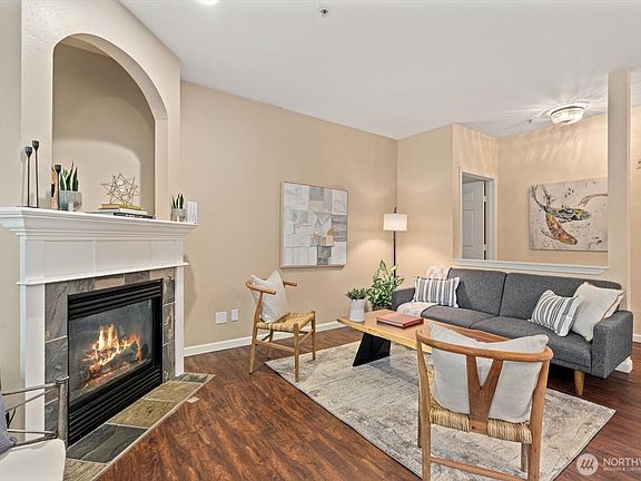 5th image of 12530 Admiralty Way #K204