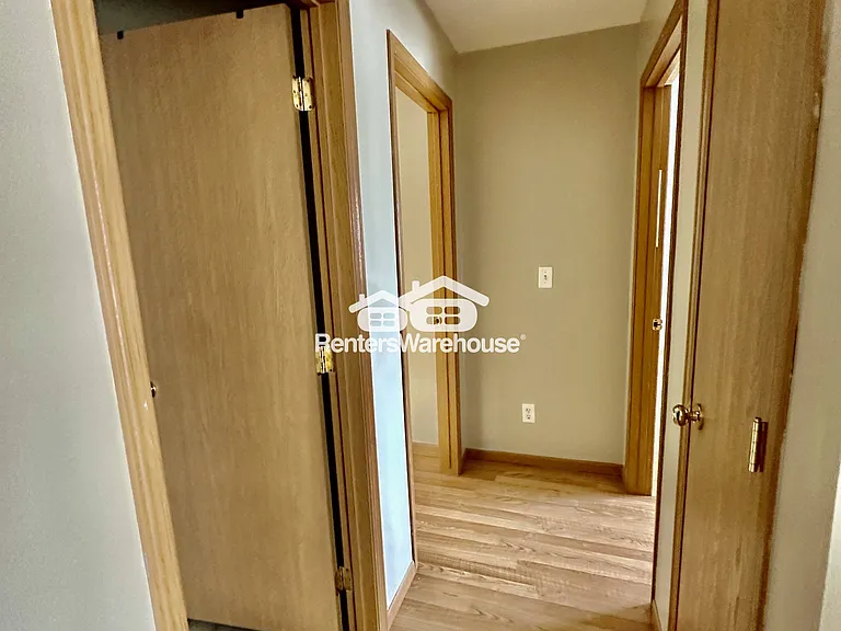 5924 Sutton Pl #10 — Photo 25