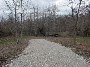 North Dr, Somerset, OH 43783