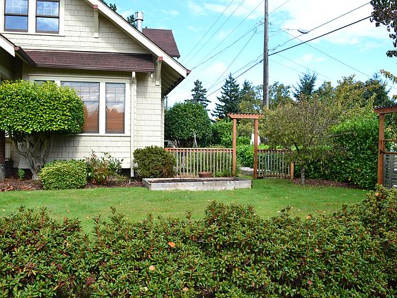 2nd image of 4401 N 19th St
