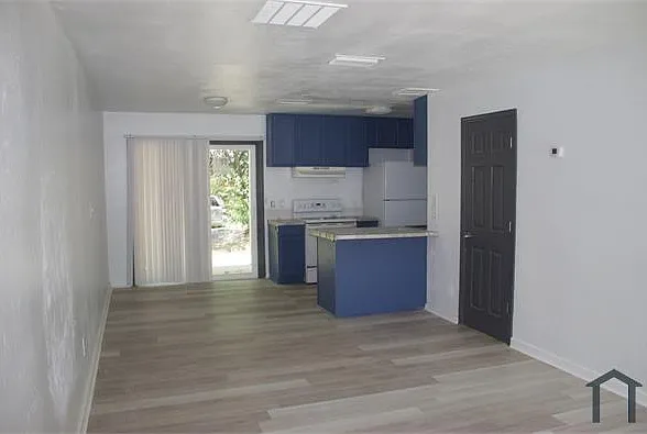 804 Vrogy Ct #3 — Photo 6