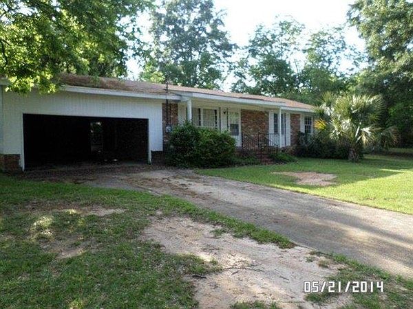 2nd image of 101 Evelyn Dr