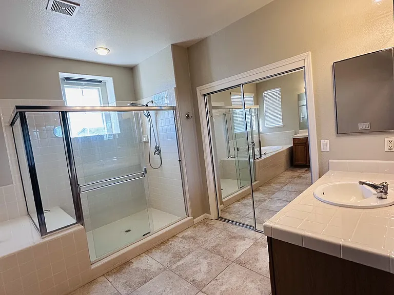 7826 Lahontan Ct — Photo 25