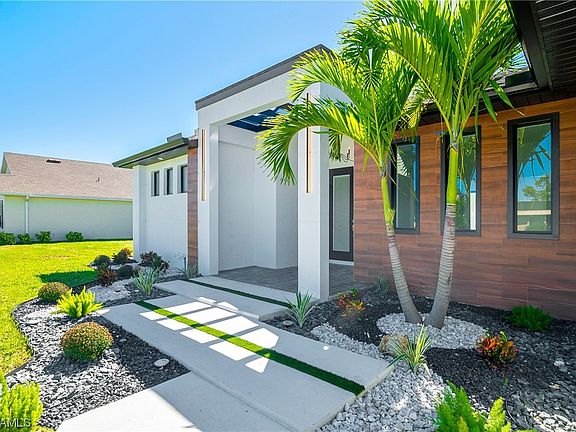 3rd image of 1420 NW 9th Ter