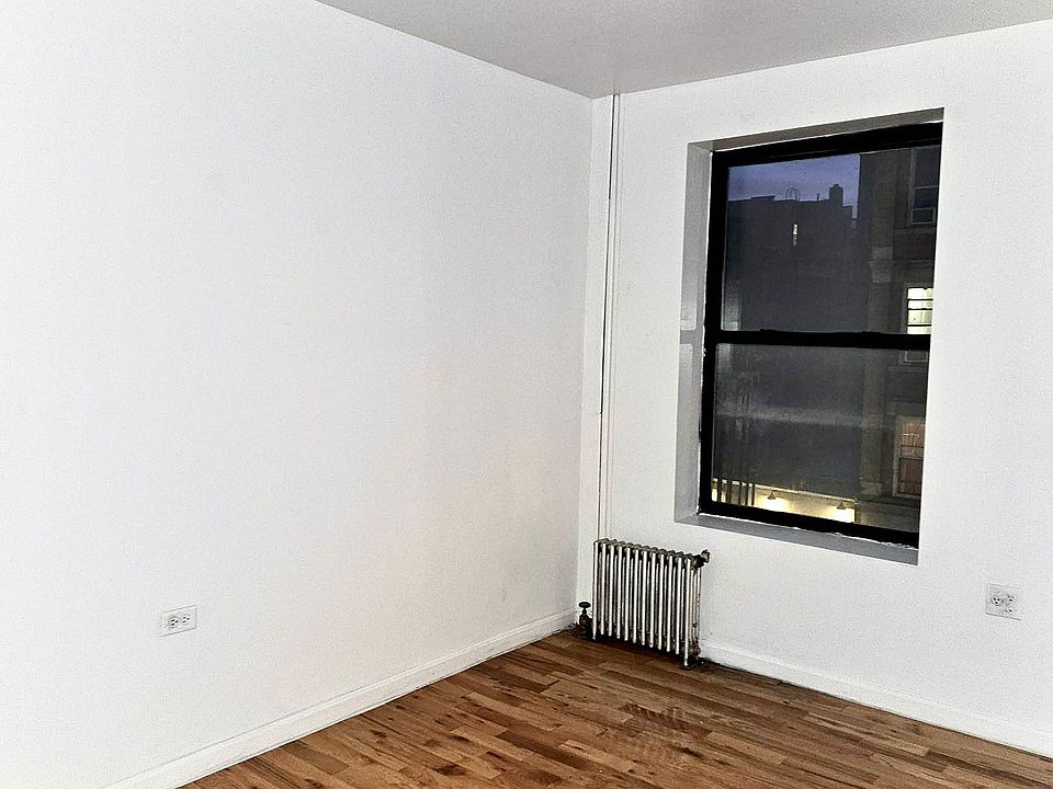 2nd image of 505 W 162nd St APT 204