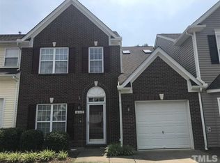 10802 Pendragon Pl, Raleigh, NC 27614