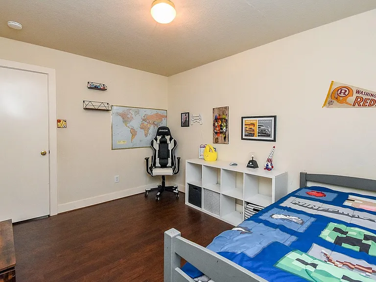10735 Cobblecreek Way — Photo 24