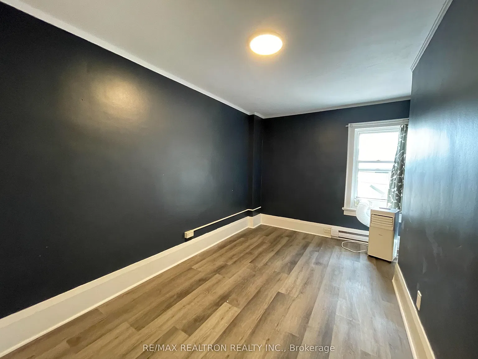 2 bed, $1,950 — Photo 4