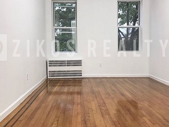 3rd image of 2548 34th St APT 3C