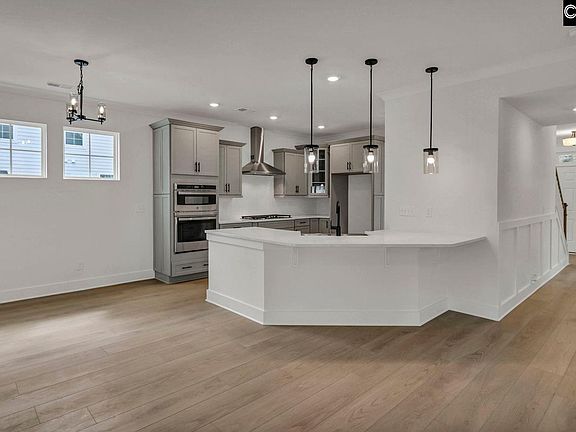 7th image of this home