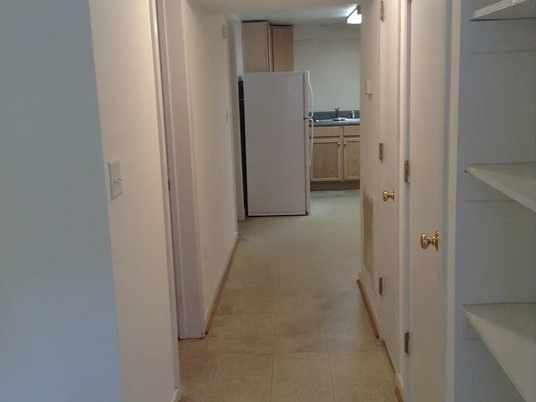 804 Saint James Cir — Photo 7