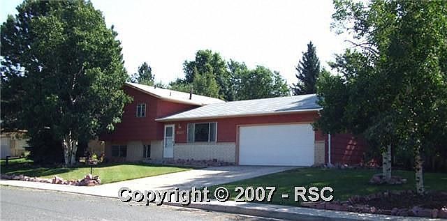 Front with large yard