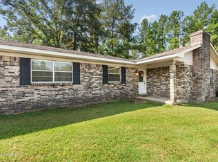 239 Jeffrey Rd, Mc Lain, MS 39456