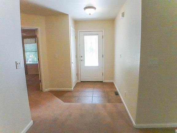 4th image of 1341 Elges Ave