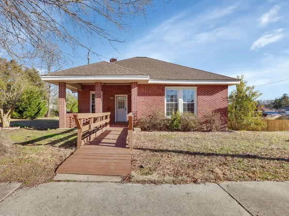 307 Dukes Ave, Greenwood, SC 29646