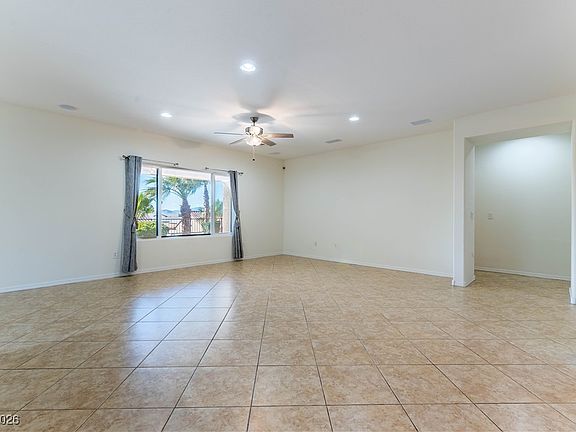 5th image of 2253 Laurel Heights Ln