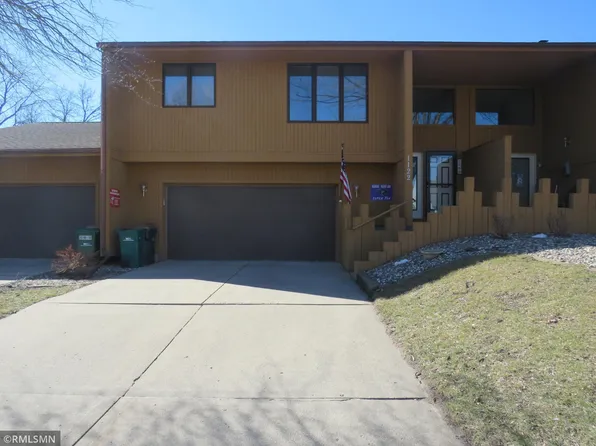 1122 13th St E, Glencoe, MN 55336