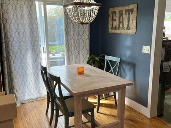 5th image of 27324 76th Dr NW