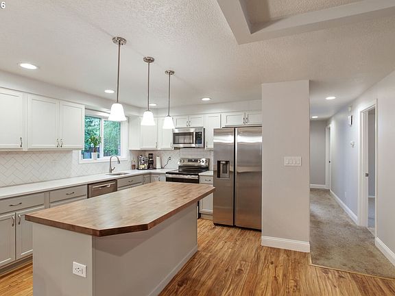 4th image of 10416 NW 23rd Ave
