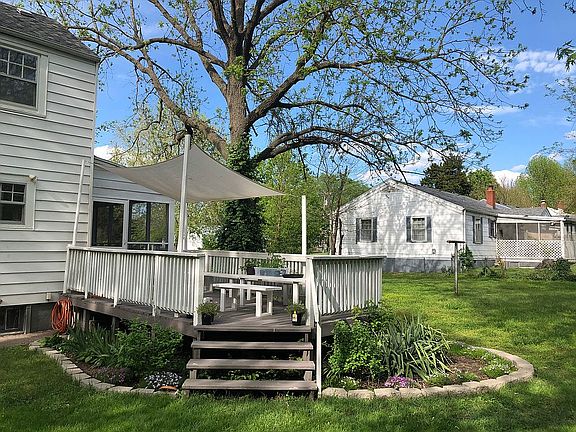 Back deck for entertaining