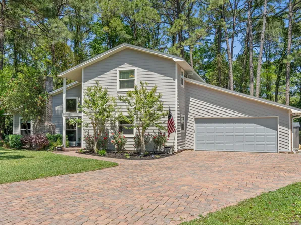 725 Prestwick Dr, Niceville, FL 32578