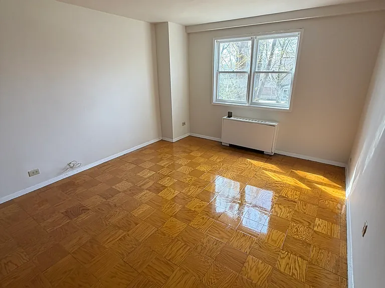 39 E 39th St #2L — Photo 34