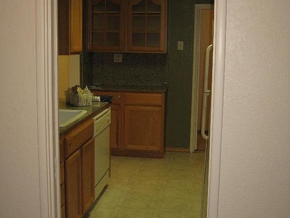 3rd image of 5724 Cypress Ave