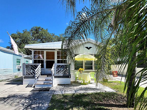 2nd image of 10406 Barbarosa Cir