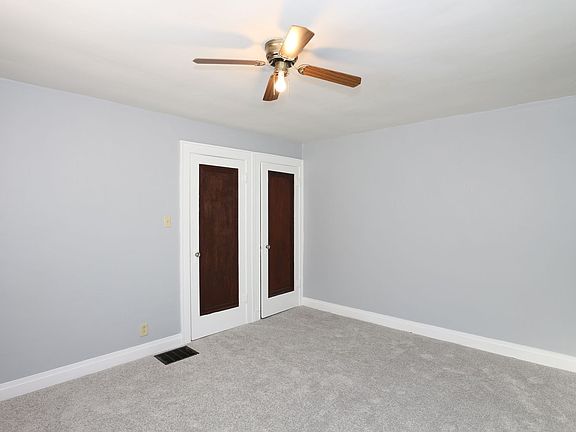 5th image of 4826 E 10th St