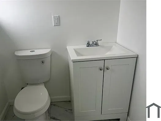 3 bed, $1,375 — Photo 4