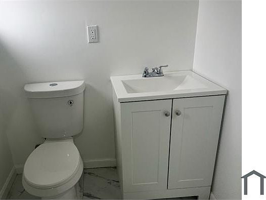 4th image of 3791 W 22nd Pl