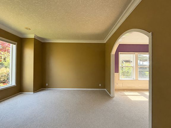 3rd image of 2437 SW Linneman Dr