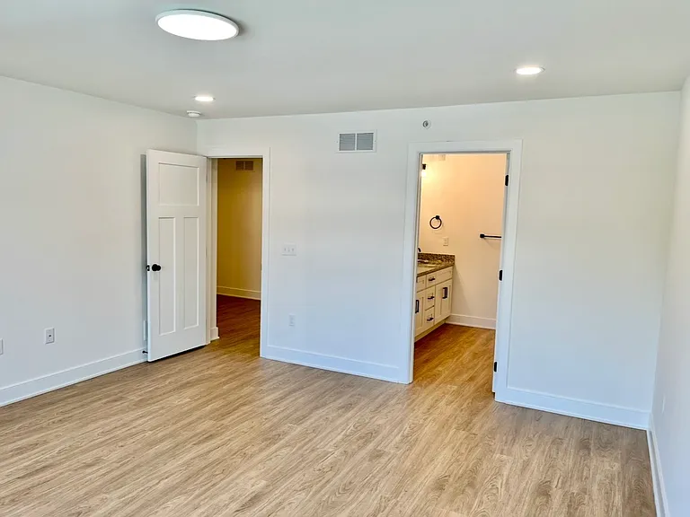 5268 Saddlebred Rd — Photo 35