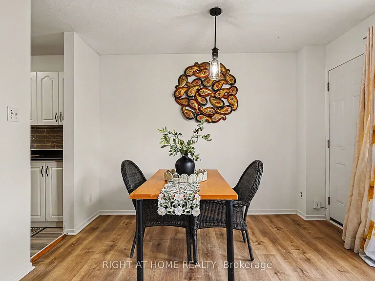 980 Gulf Pl #207 — Photo 10