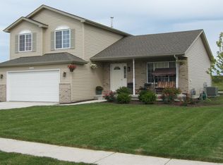 1102 Nikki Ct, Joliet, IL 60431