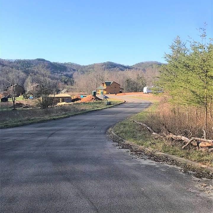 1st image of 11 Thomas Headrick Rd #11