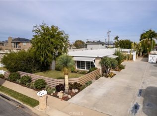 210 Cecil Pl, Costa Mesa, CA 92627