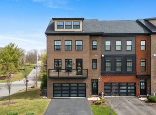 317 Azalea Dr, Venetia, PA 15367