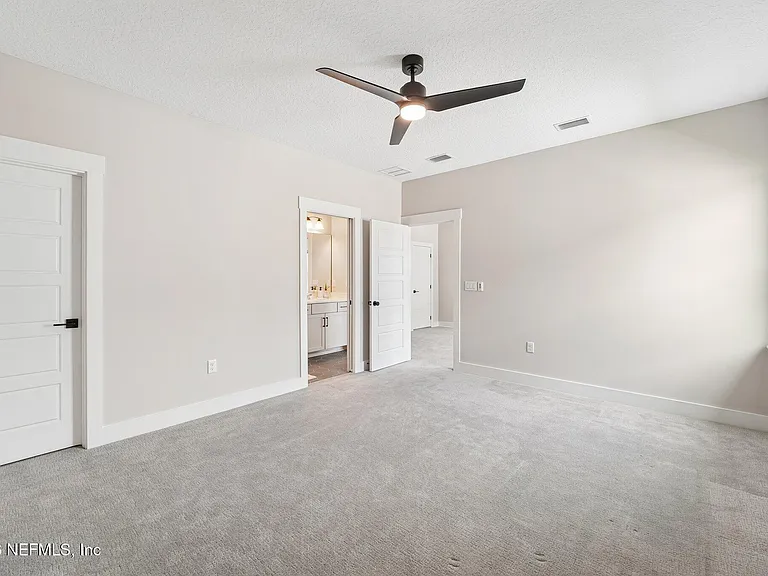 10223 Silverbrook Trl — Photo 41