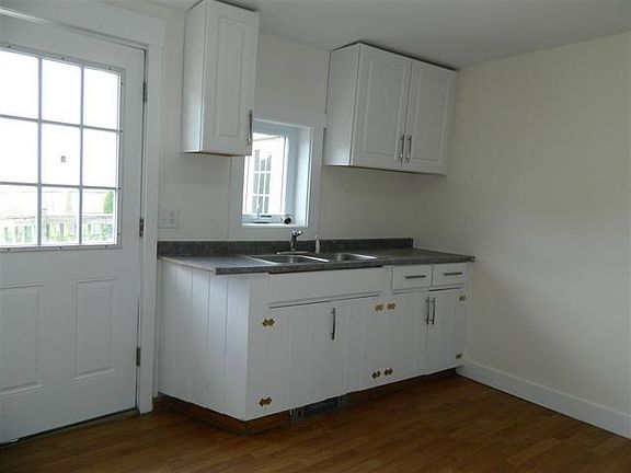 2nd image of 167 Pleasant St #A