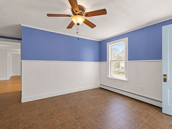 2nd image of 19 Wentworth Ave Floor 2
