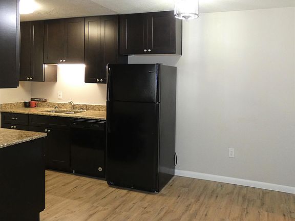 4th image of 1325 Belgrade Ave