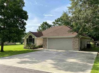 400 Lusk Rd, Sour Lake, TX 77659