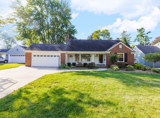 18181 Buckingham Ave, Beverly Hills, MI 48025